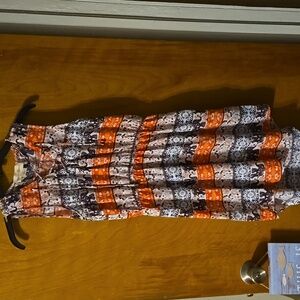 Girls Dress Medium: D